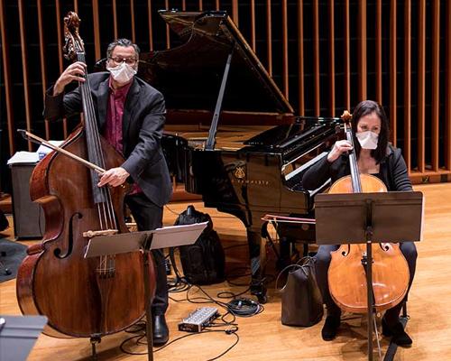 John Patitucci plays bass with CUI music students